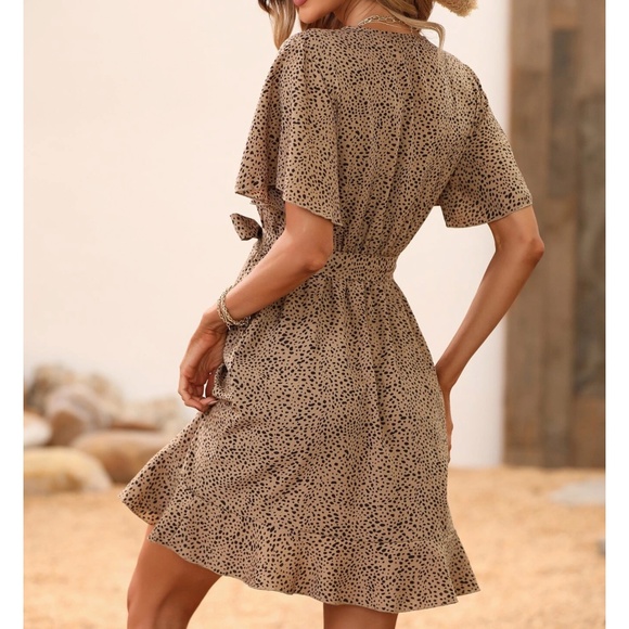 Leopard Print Butterfly Sleeve Belted Mini Dress - Picture 3 of 8